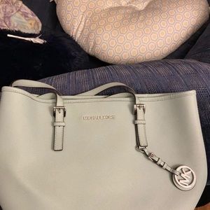 Michael kors shoulder bag